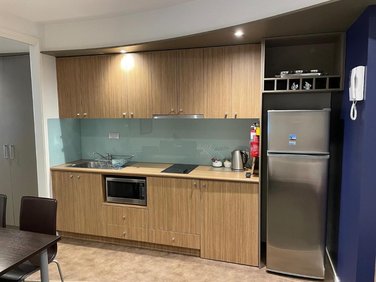 Ferienwohnung Waterfront@Waves Cowes Exterior foto