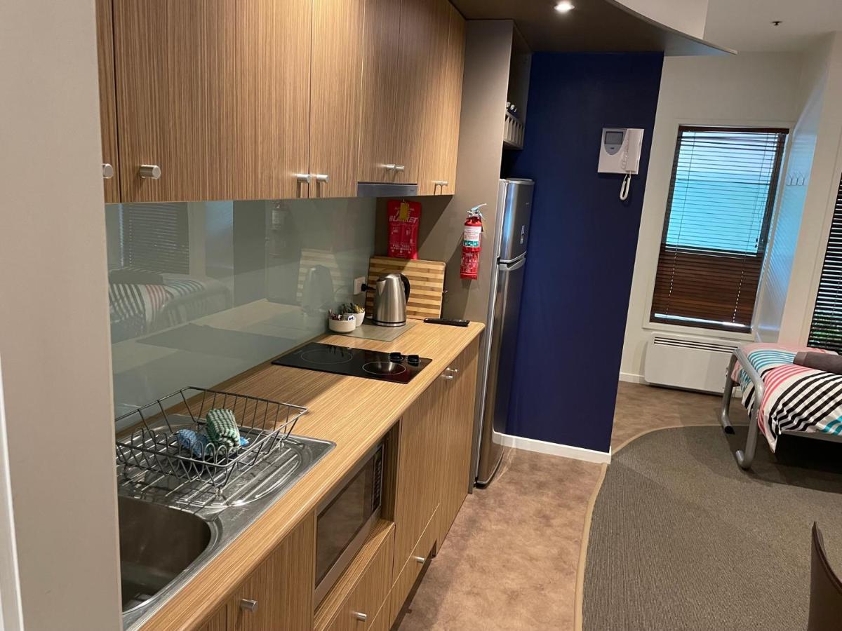Ferienwohnung Waterfront@Waves Cowes Exterior foto