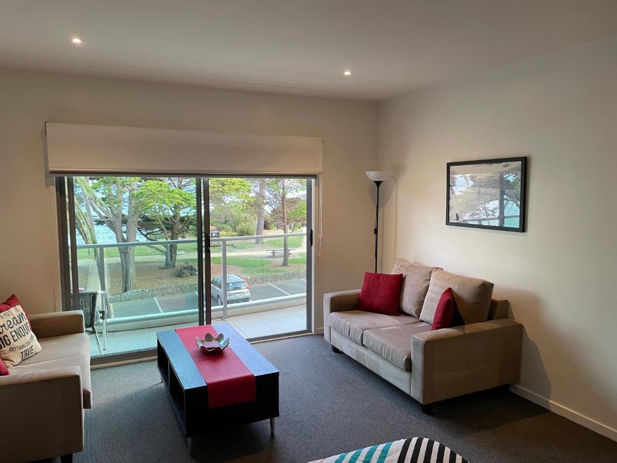 Ferienwohnung Waterfront@Waves Cowes Exterior foto